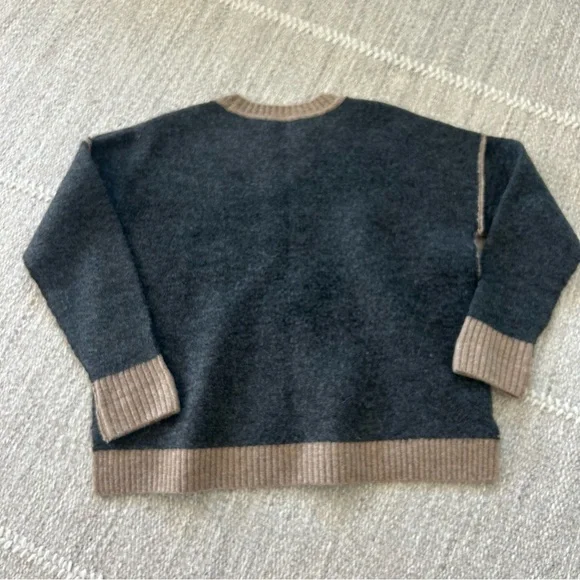 Theo and Spence reversible sweater - Picture 3 of 4